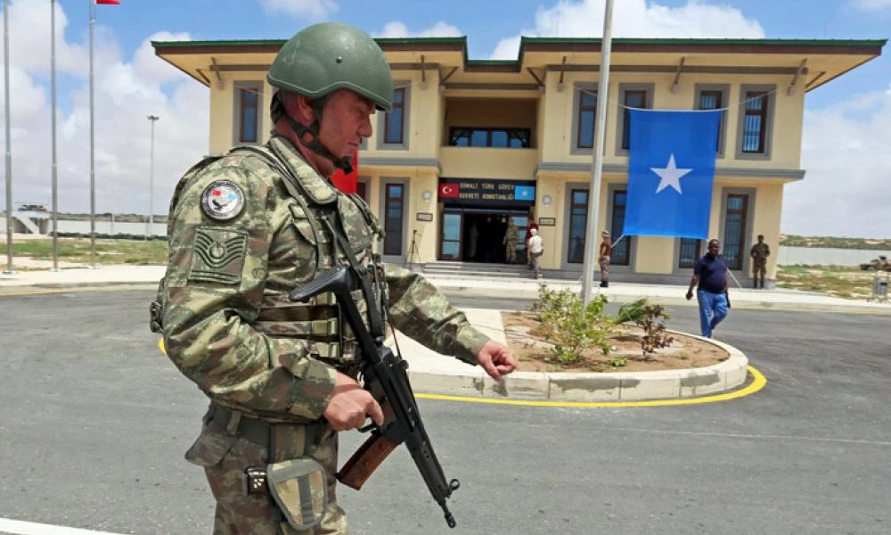 Τίναξαν στον αέρα τουρκική βαση στη Σομαλία - Δύο νεκροί